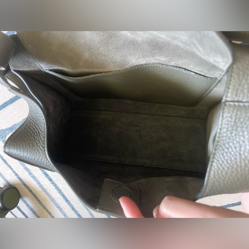 Cuyana Black Pebbled Leather Crossbody Bag - Picture 5 of 6